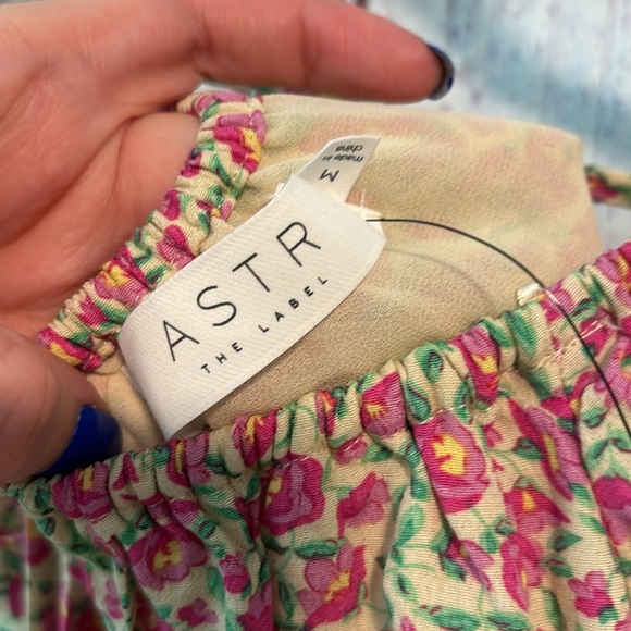 NWT ASTR The Label Halter Tie Top in Pink Green Floral - Picture 6 of 8